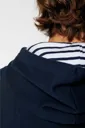 K4013 - Sweat-shirt à capuche contrastée à motifs - Image 3