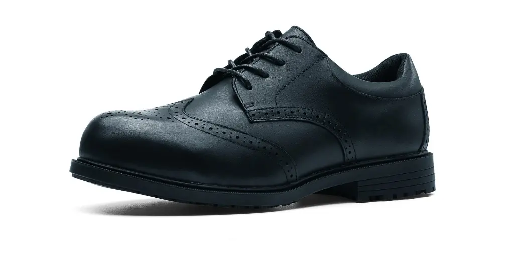 EU_PHO_FW_EXEC_WING_ST_52181_BLK_003_LOW RES.webp