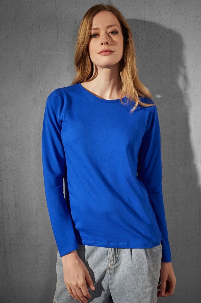 The modern tubular long-sleeve women 150-B&C